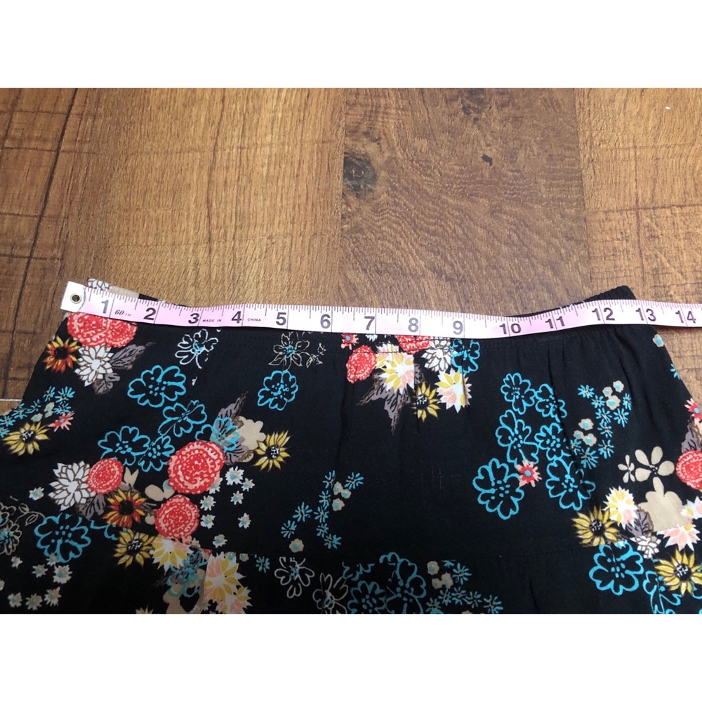 American Rag High Low Floral Skirt. Size Small - Picture 7 of 7